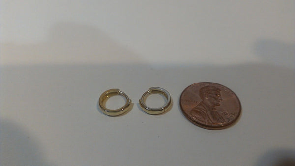 14k Yellow Gold Huggie Earrings Hinged Hoops Snap Closure High Polish 11mm x 2mm - Jewelryland.com