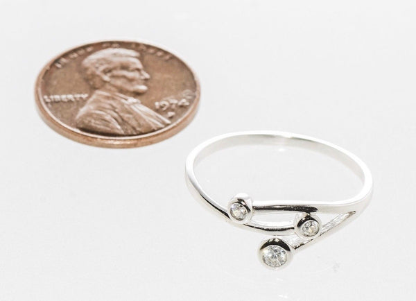 Sterling Silver 3 Circles CZ Cubic Zirconia Ring Sizes 4 5 6 7 8 9 - Jewelryland.com