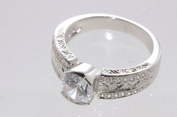 925 Sterling Silver Cubic Zirconia Ring 1.5ct 7mm x 8mm Oval Shaped Stone - Jewelryland.com