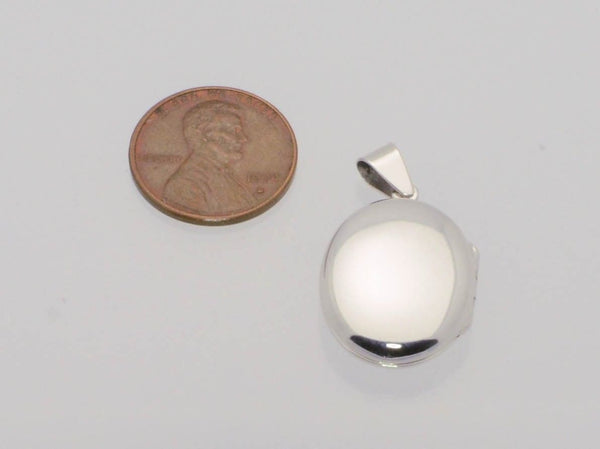 Locket Pendant Flower Picture Holder .925 Sterling Silver 30mm - Jewelryland.com