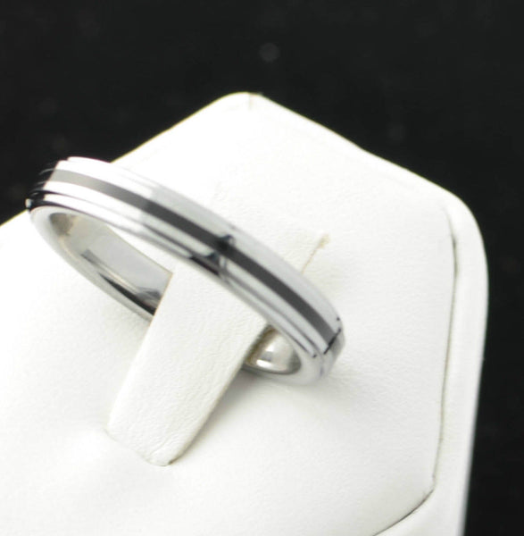 Mens Tungsten Ring 4mm Band High Polish Black Rubber Inlaid Center - Jewelryland.com